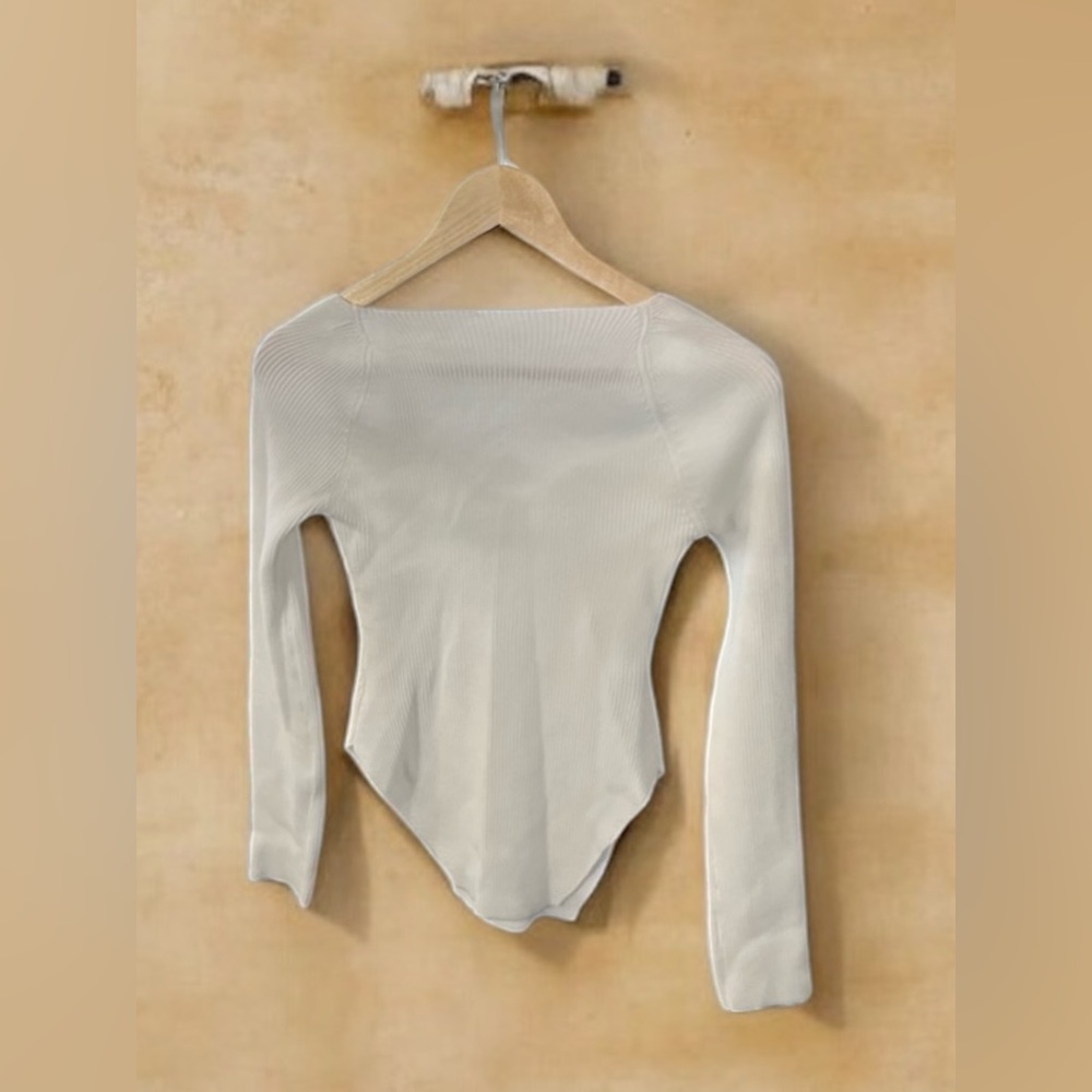 Commense Cream Ribbed Knit Top - Picture 11 of 12